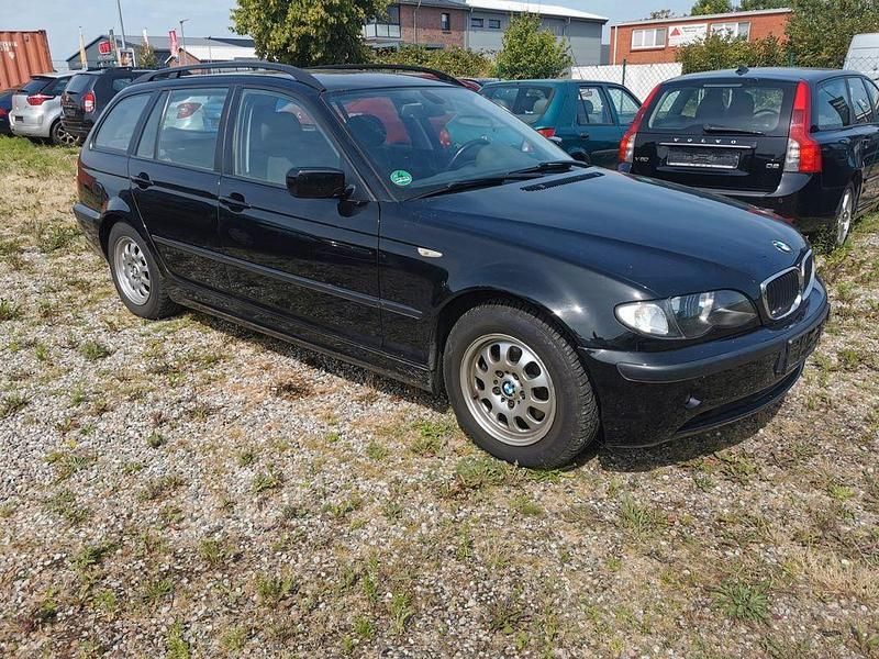 Schwarz Gebraucht 2005 BMW 316 Kombi | 800 € (Superpreis) - Bild 1/4