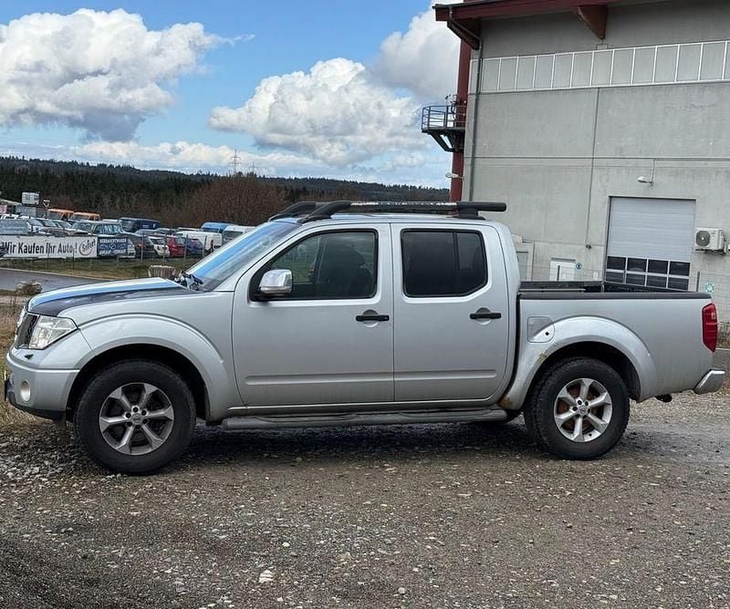 Gebraucht Nissan Navara 171 PS (125 kW) 2009 Silber Pickup