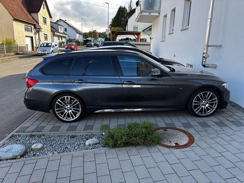 Gebraucht BMW 320 M Sport 184 PS (135 kW) 2016 Grau Kombi