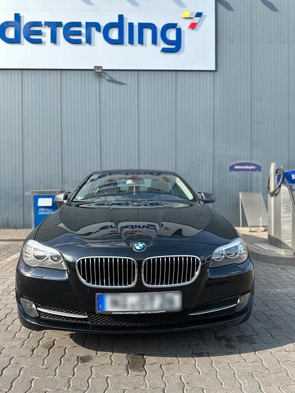 Schwarz Gebraucht 2010 BMW 520 Limousine | 7.500 € (Superpreis) - Bild 1/4
