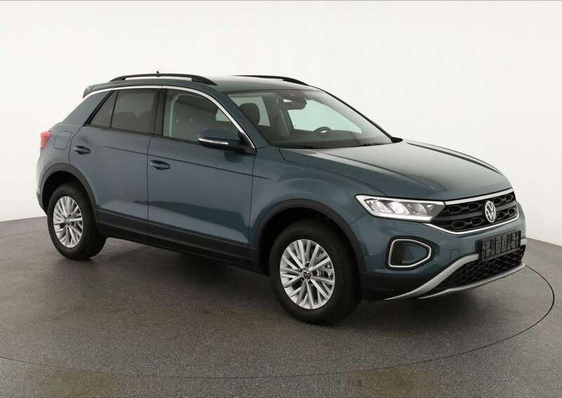 Petroleum blue metallic Neu 2025 VW T-Roc Life SUV | 30.595 € - Bild 1/4
