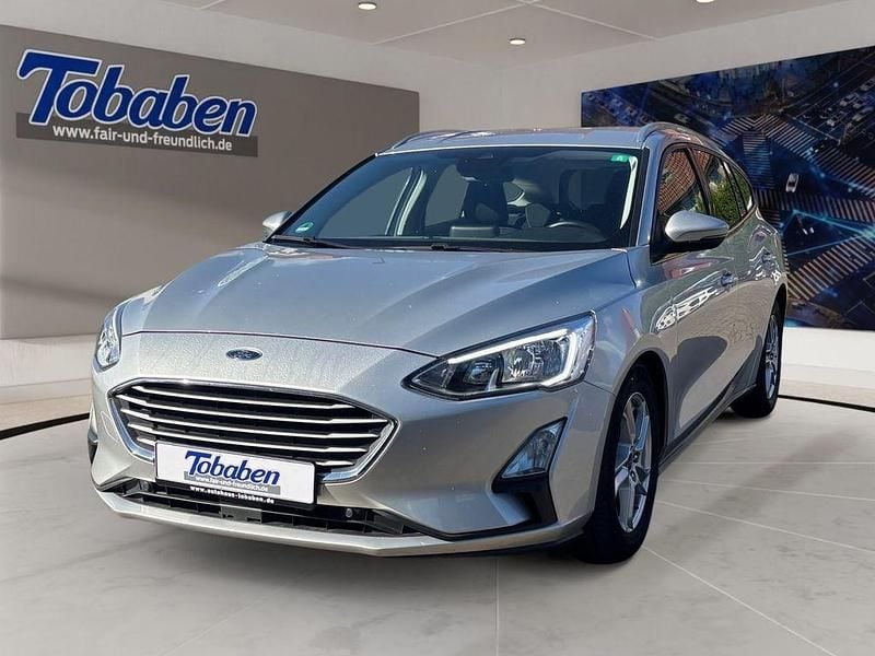 Silber Gebraucht 2018 Ford Focus Cool & Connect Kombi | 12.390 € (Teuer) - Bild 1/4