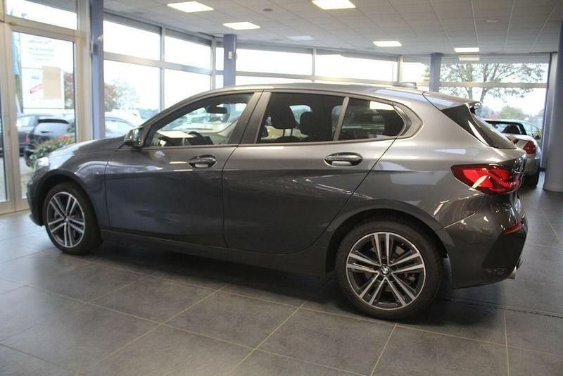 Gebraucht BMW 120 Advantage 178 PS (130 kW) 2021 Grau Kleinwagen