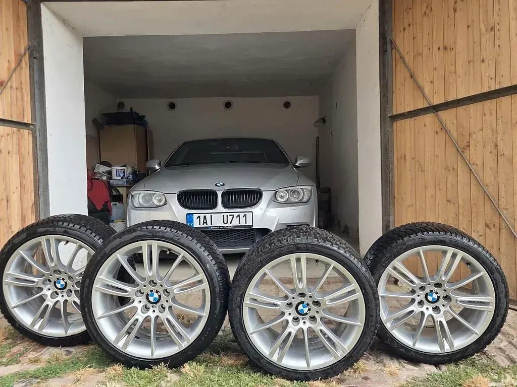 Gebraucht BMW 325 M Sport 218 PS (160 kW) 2010 Silber Coupé