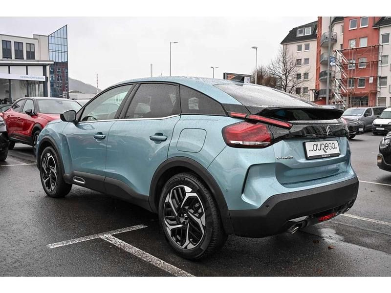 Gebraucht Citroën C4 Shine 131 PS (96 kW) 2023 Blau Limousine