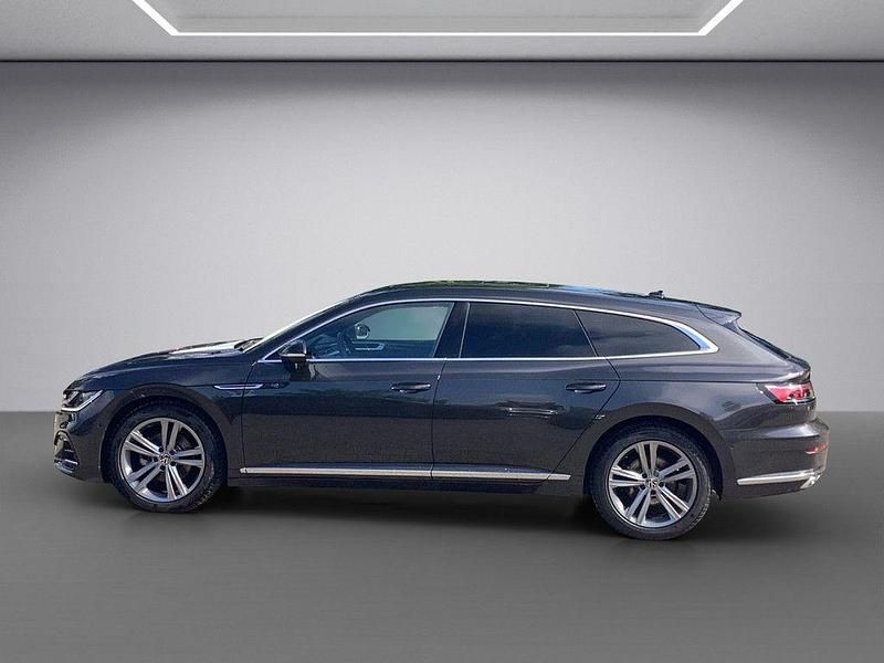 Gebraucht VW Arteon R-line 193 PS (141 kW) 2024 Grau / mangangrau (metallic) Kombi