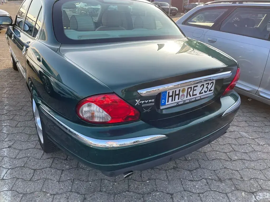 Używany Jaguar X-type Executive 196 KM (144 kW) 2006 Zielony Sedan/Limuzyna