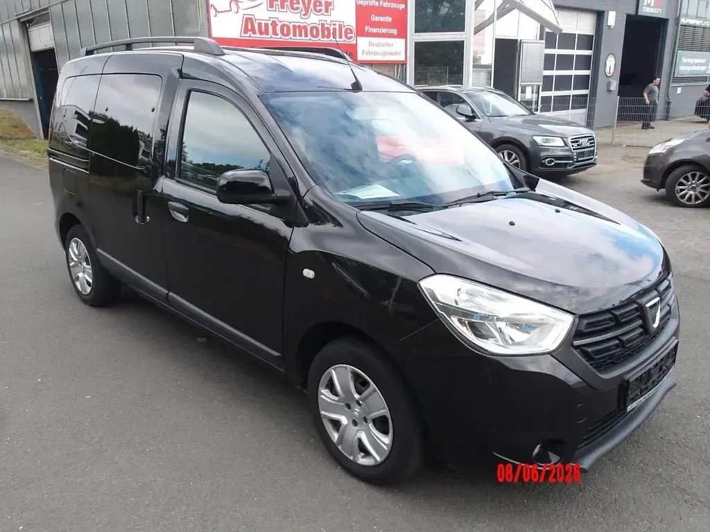 Gebraucht Dacia Dokker Comfort 131 PS (96 kW) 2020 Schwarz Van / Kleinbus