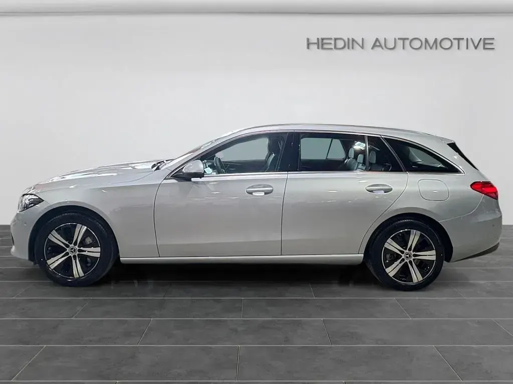 Gebraucht Mercedes C300e Avantgarde 204 PS (150 kW) 2026 Silber Kombi