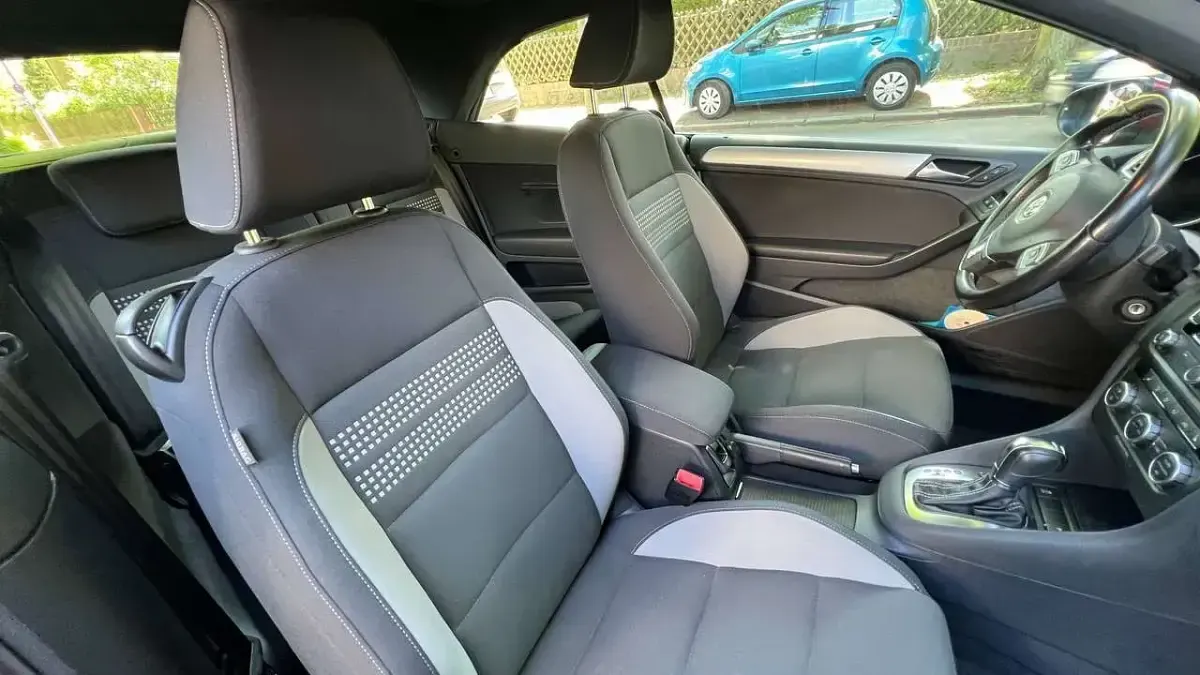 Gebraucht VW Golf Cabriolet 122 PS (89 kW) 2013 Rot Cabrio