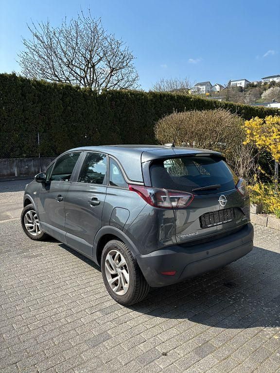 Gebraucht Opel Crossland Edition 131 PS (96 kW) 2017 Grau SUV
