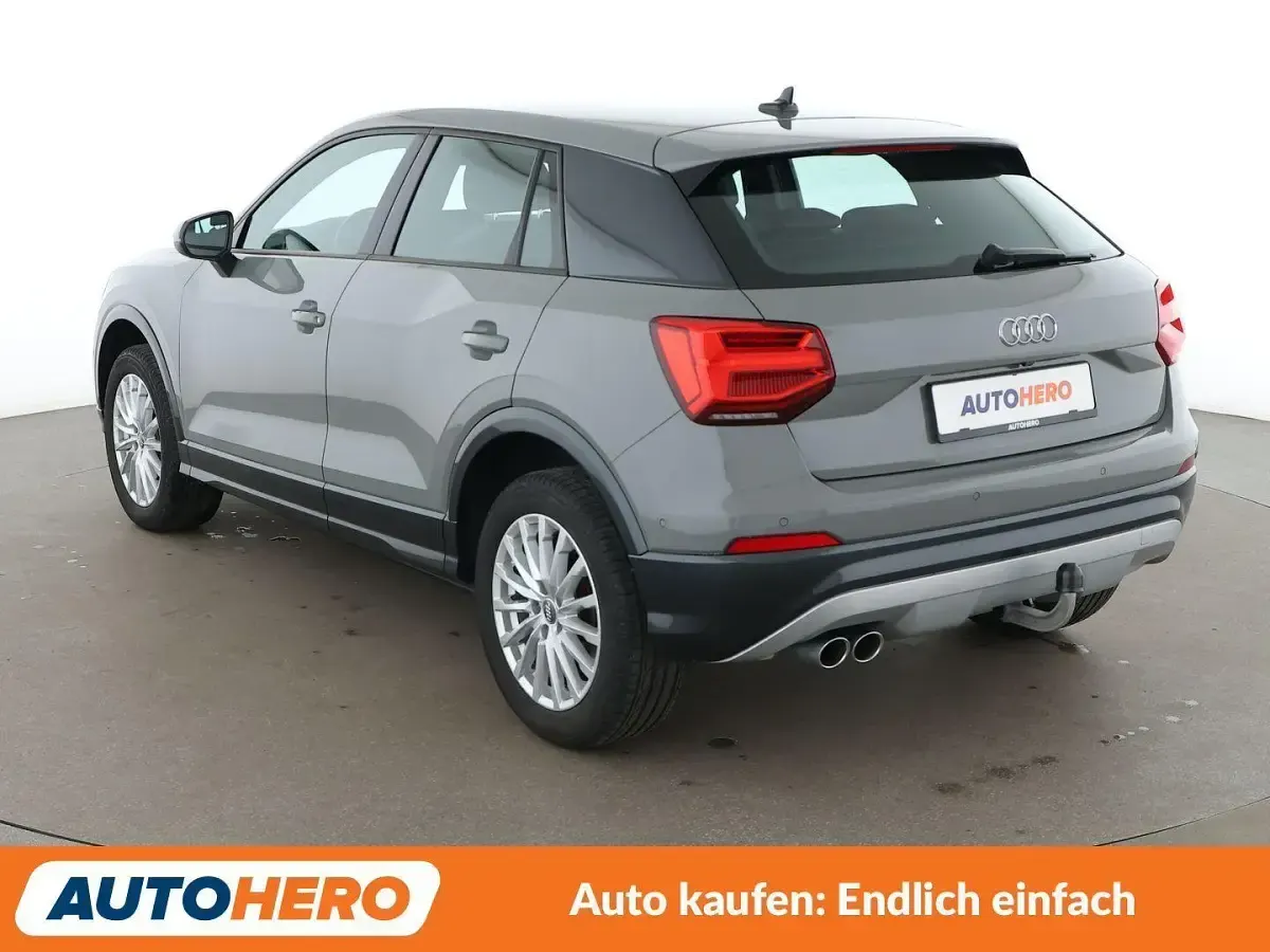 Gebraucht Audi Q2 Design 150 PS (110 kW) 2019 Grau SUV