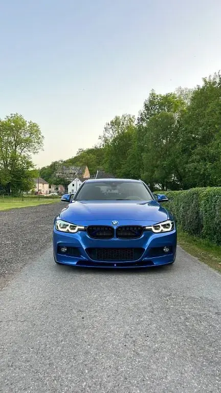 Gebraucht BMW 330e iPerformance 252 PS (185 kW) 2018 Blau Limousine