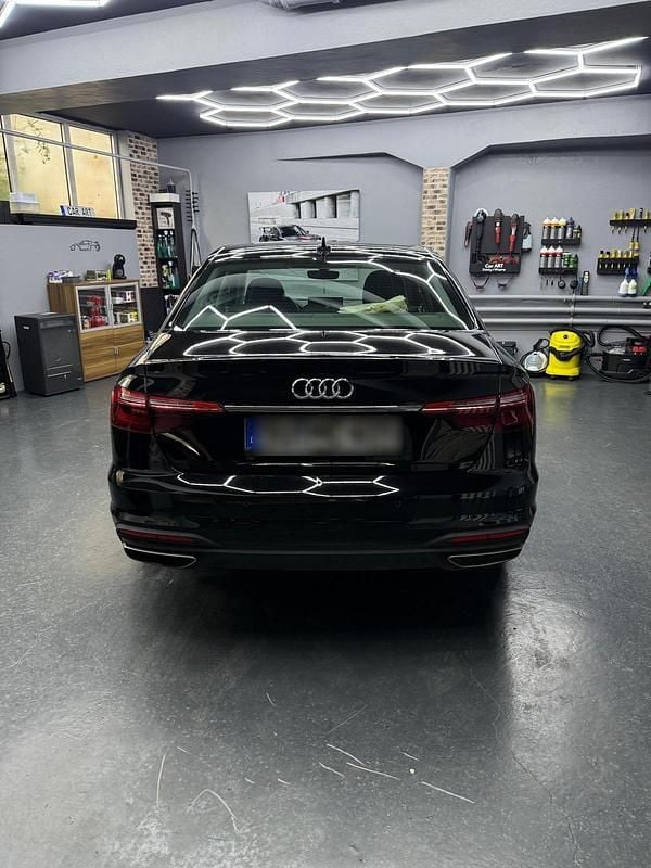 Schwarz Gebraucht 2021 Audi A4 Advanced Limousine | 19.000 € (Superpreis) - Bild 1/4