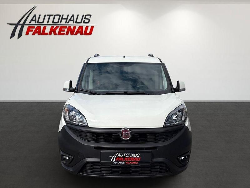 Gebraucht Fiat Doblò 101 PS (74 kW) 2022 Weiß Van / Kleinbus