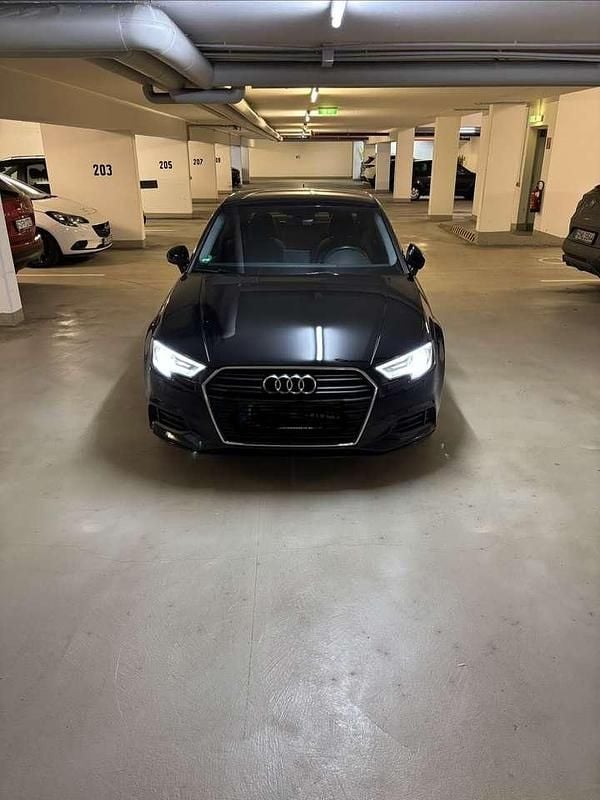 Gebraucht Audi A3 Ambiente 150 PS (110 kW) 2018 Schwarz Limousine