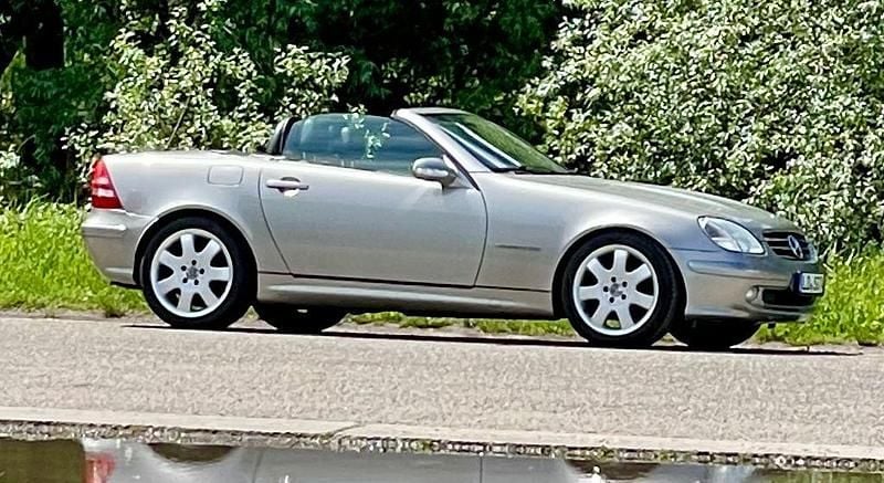 Silber Gebraucht 2003 Mercedes SLK200 Cabrio | 4.999 € (Fairer Preis) - Bild 1/1