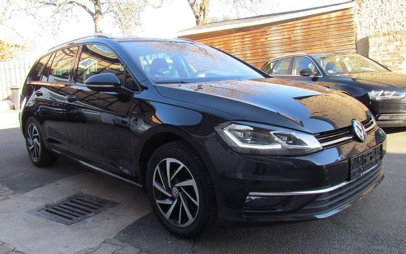 Schwarz Gebraucht 2019 VW Golf VII Join Limousine | 9.990 € (Superpreis) - Bild 1/4