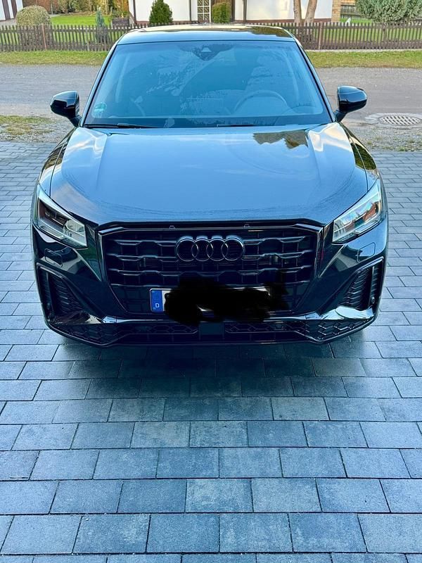 Schwarz Gebraucht 2023 Audi Q2 S-Line SUV | 28.000 € (Fairer Preis) - Bild 1/4