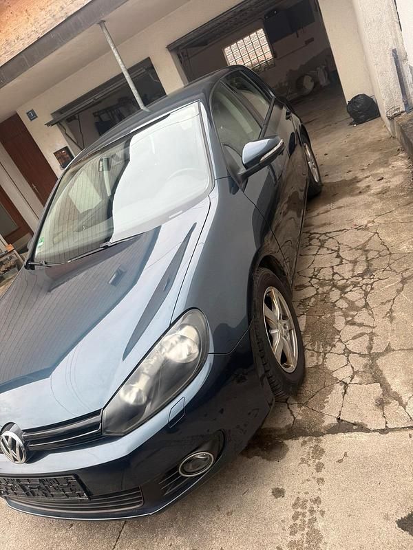 Second-hand VW Golf VI 122 CP (89 kW) 2011 Albastru Hatchback