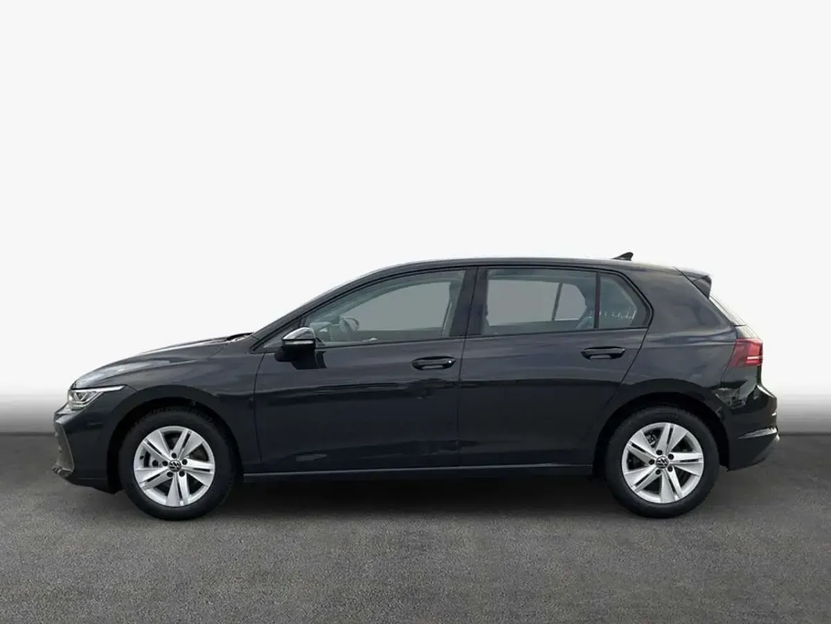 Gebraucht VW Golf VIII Life 116 PS (85 kW) 2026 Grau Limousine