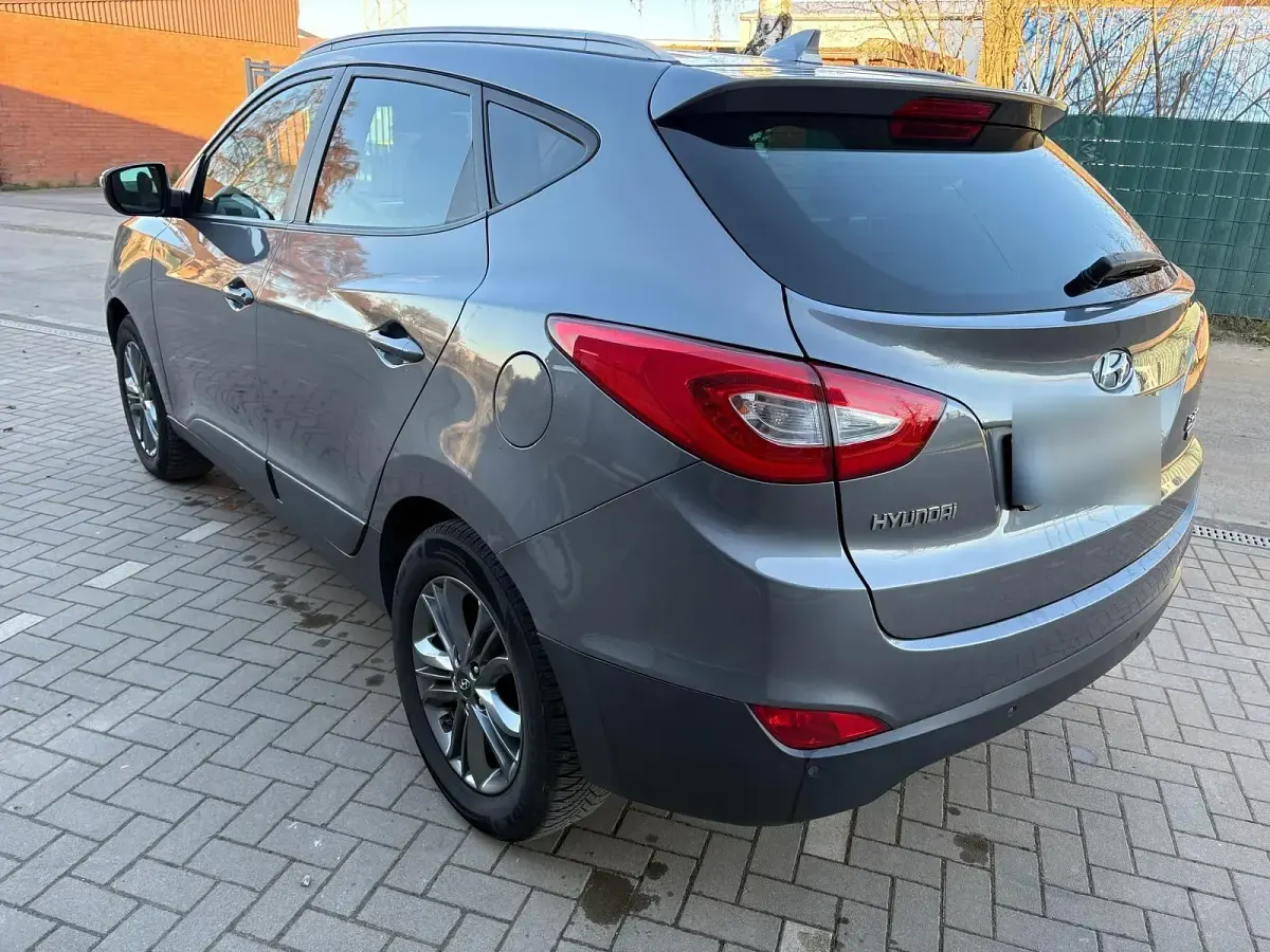Gebraucht Hyundai ix35 Style 115 PS (84 kW) 2015 Grau SUV