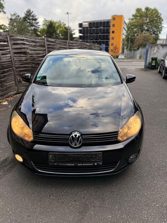 Schwarz Gebraucht 2010 VW Golf VI Highline Limousine | 4.199 € (Superpreis) - Bild 1/4