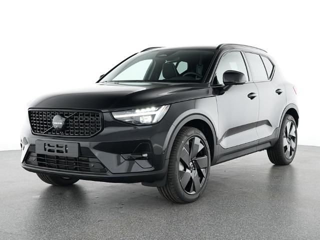 Onyx black / metallic Gebraucht 2025 Volvo XC40 Plus SUV | 41.899 € (Teuer) - Bild 1/3