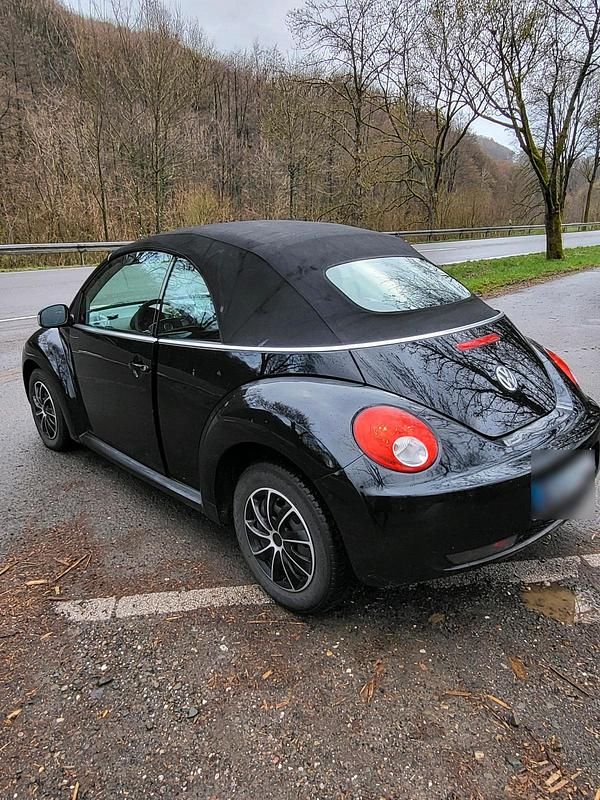 Gebraucht VW New Beetle 102 PS (75 kW) 2006 Schwarz Kleinwagen