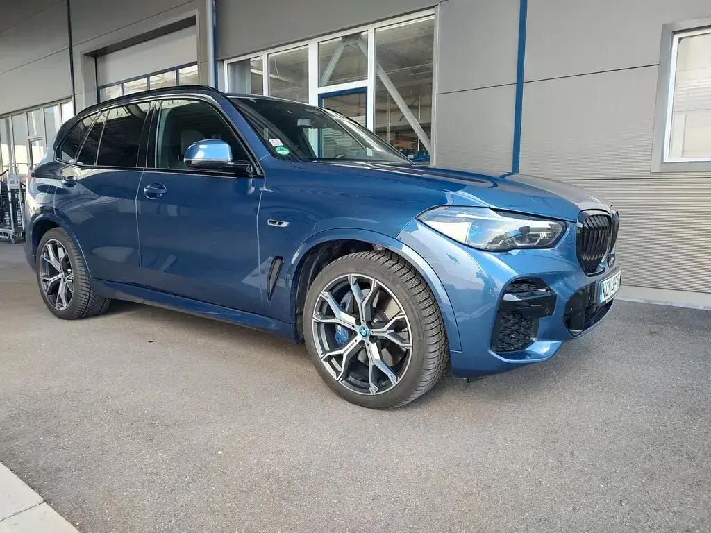 Second-hand BMW X5 Performance 394 CP (289 kW) 2022 Albastru SUV