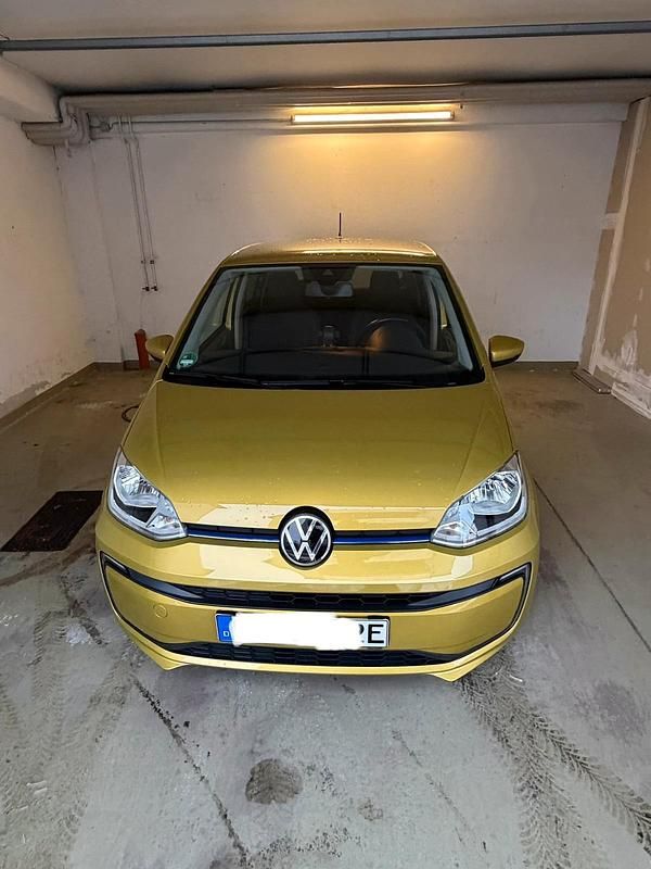 Gebraucht VW e-up! United 61 kW (83 PS) 2021 Gold Kleinwagen