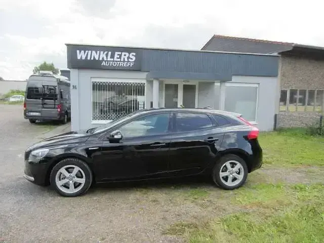 Gebraucht Volvo V40 You! 120 PS (88 kW) 2014 Schwarz Kombi
