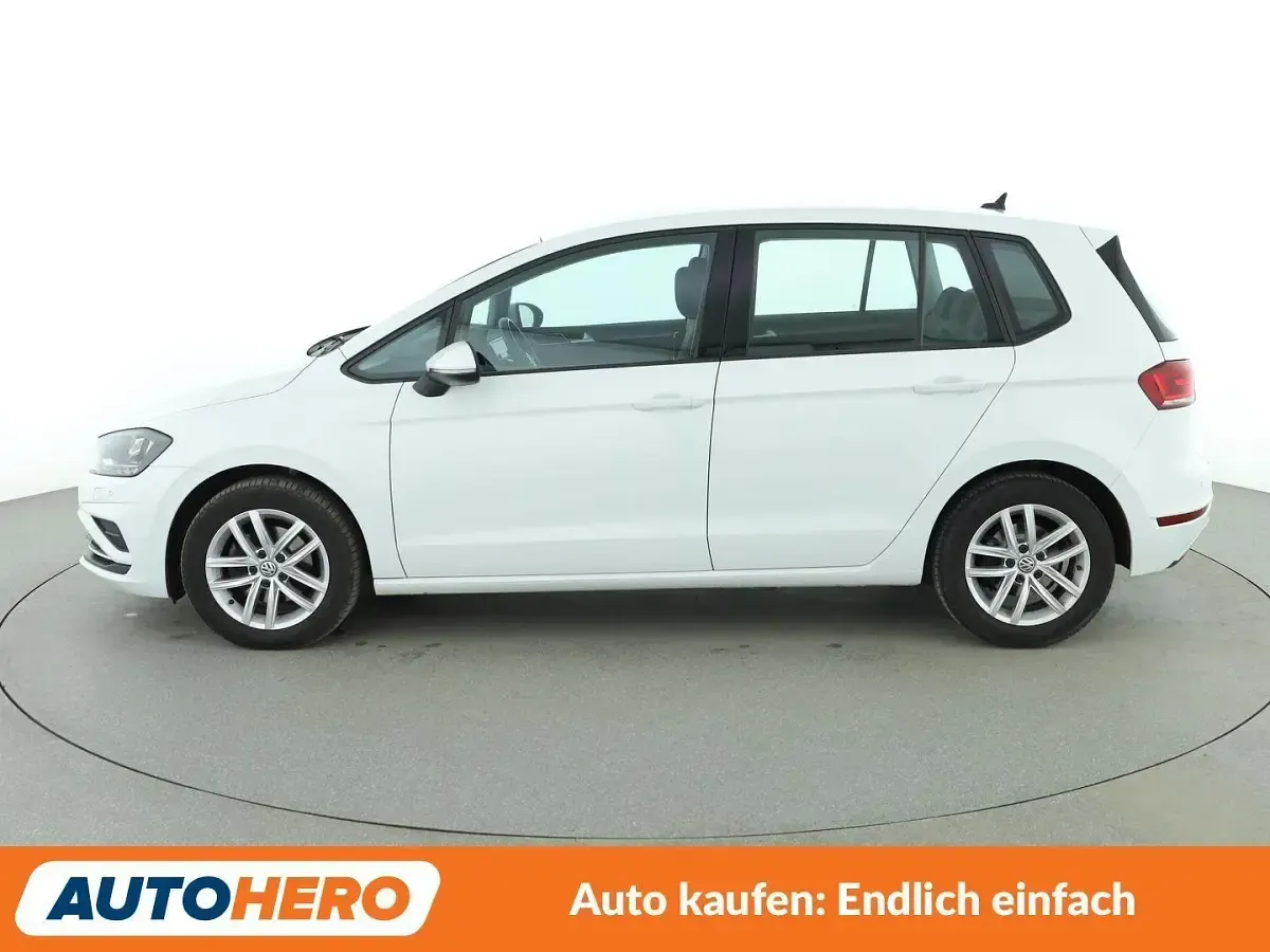 Gebraucht VW Golf VII Comfortline 150 PS (110 kW) 2020 Weiß Van / Kleinbus