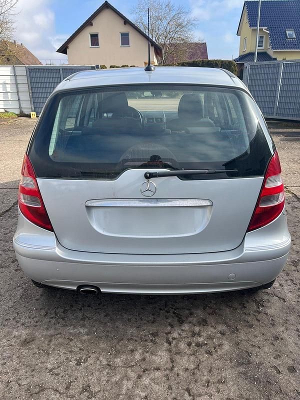 Gebraucht Mercedes A170 115 PS (84 kW) 2004 Silber Kleinwagen