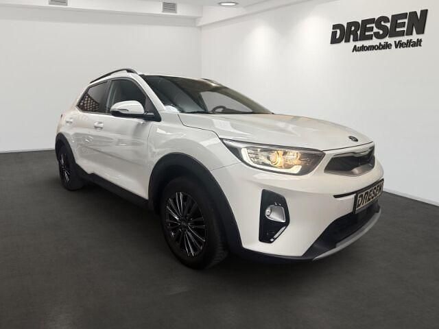 Gebraucht Kia Stonic Spirit 120 PS (88 kW) 2018 Weiß SUV