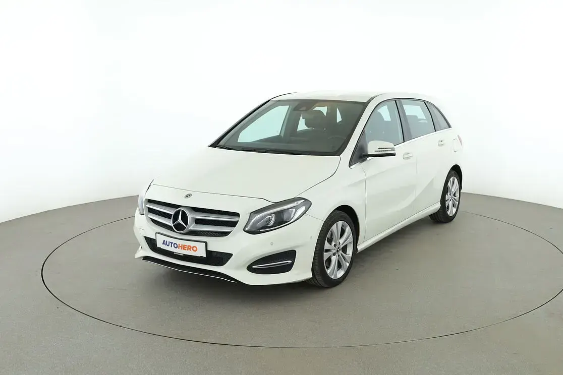 Gebraucht Mercedes B200 Urban 156 PS (114 kW) 2017 Kleinwagen