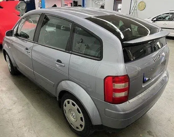 Gebraucht Audi A2 75 PS (55 kW) 2004 Silber Kleinwagen