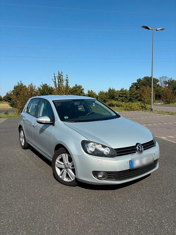Silber Gebraucht 2009 VW Golf VI Limousine | 4.100 € (Fairer Preis) - Bild 1/4