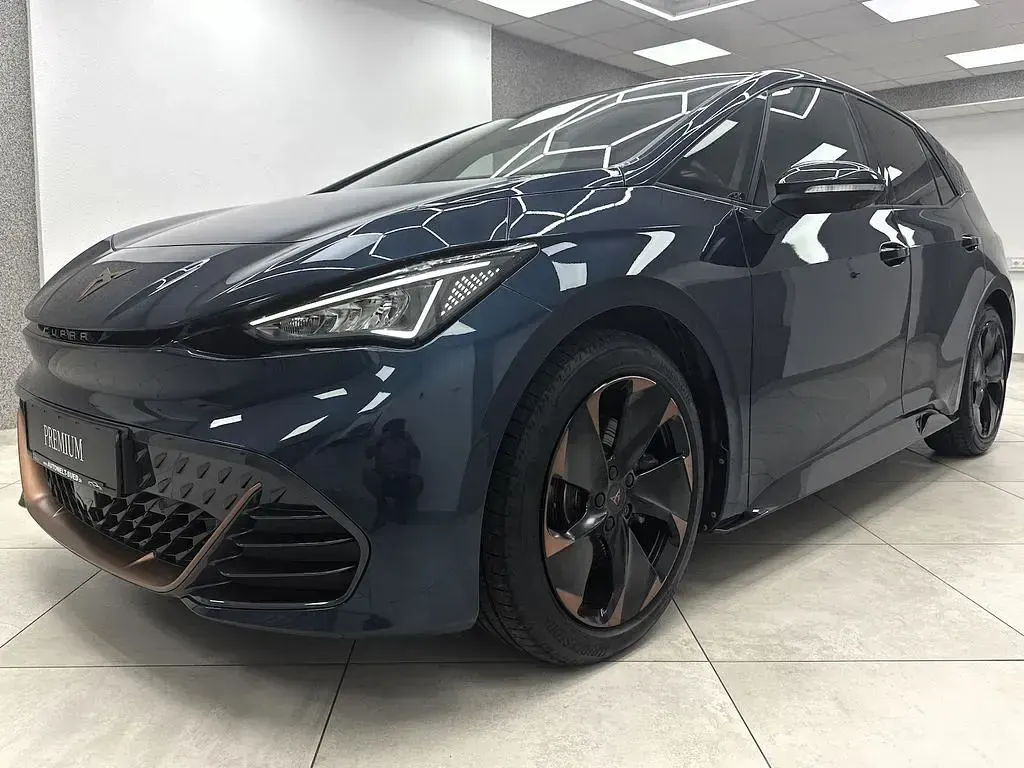 Gebraucht Cupra Born e-Boost 169 kW (231 PS) 2024 Blau Kleinwagen