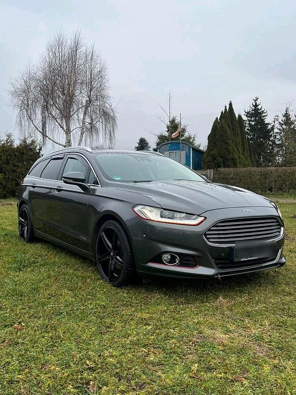 Gebraucht Ford Mondeo 150 PS (110 kW) 2016 Grau Kombi