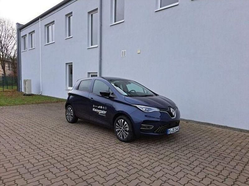 Second-hand Renault Zoe Iconic 100 kW (136 CP) 2023 Albastru Hatchback