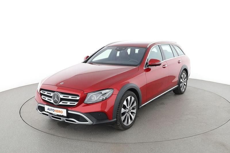 Rot Gebraucht 2018 Mercedes E400 Kombi | 38.260 € (Fairer Preis) - Bild 1/3