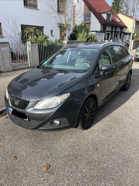 Grau Gebraucht 2011 Seat Ibiza Ecomotive Limousine | 2.450 € (Superpreis) - Bild 1/4