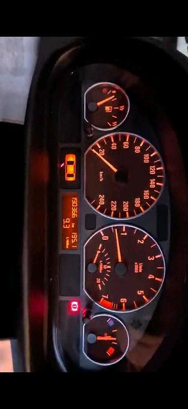 Gebraucht BMW 320 170 PS (125 kW) 2005 Silber Limousine