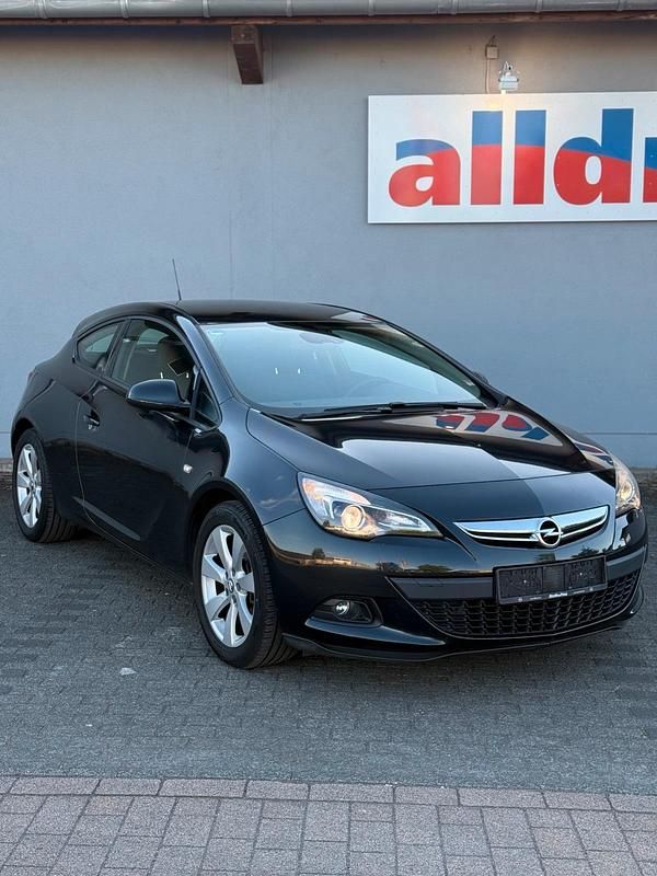 Gebraucht 2012 Opel Astra GTC Coupé | 6.290 € (Teuer) - Bild 1/4