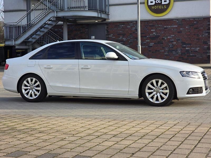 Gebraucht Audi A4 143 PS (105 kW) 2008 Weiß Limousine