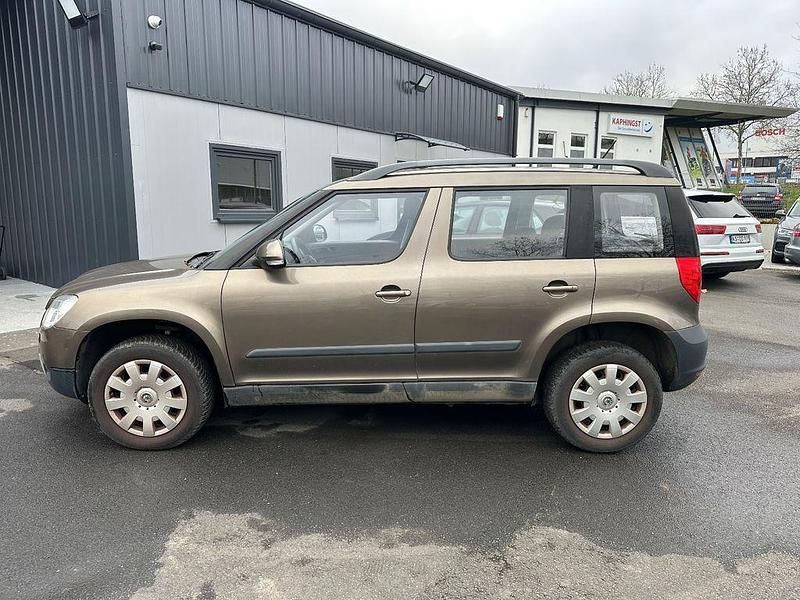 Gebraucht Skoda Yeti Active 105 PS (77 kW) 2012 Braun SUV