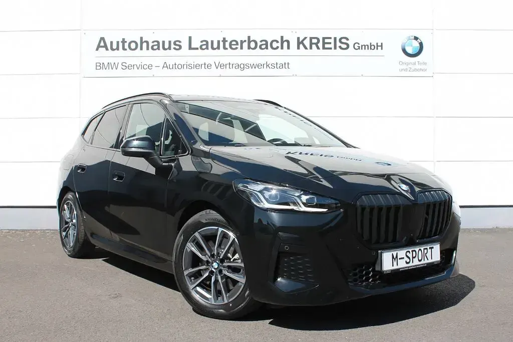Gebraucht BMW 223 Active Tourer M Sport 218 PS (160 kW) 2025 Schwarz Van / Kleinbus
