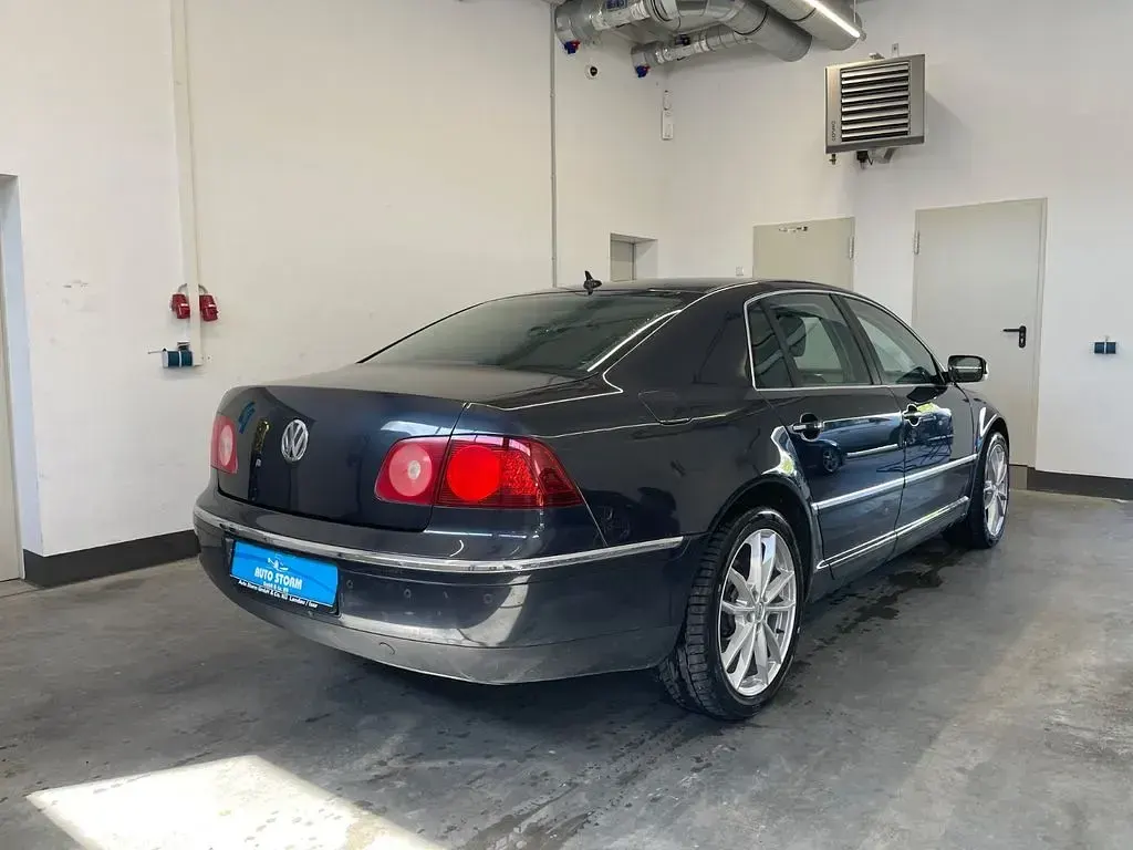 Gebraucht VW Phaeton 239 PS (175 kW) 2009 Mazeppa grey metallic Limousine