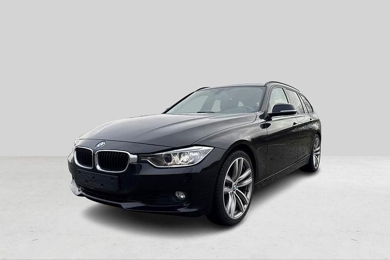 Gebraucht BMW 320 184 PS (135 kW) 2013 Schwarz Kombi